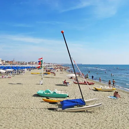 Casa Chiara By Interhome * Lido di Camaiore