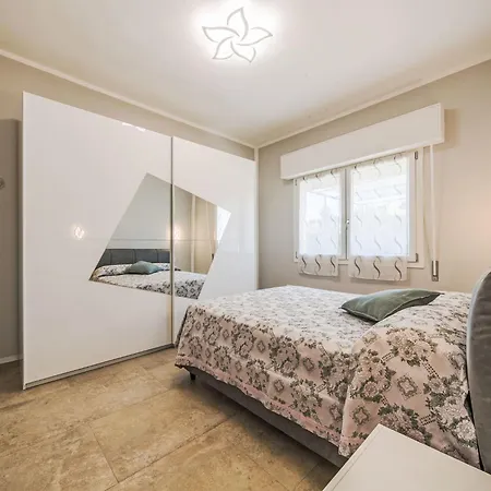 Casa Chiara By Interhome * Lido di Camaiore